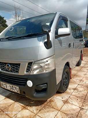 Nissan Caravan (Urvan) image 2