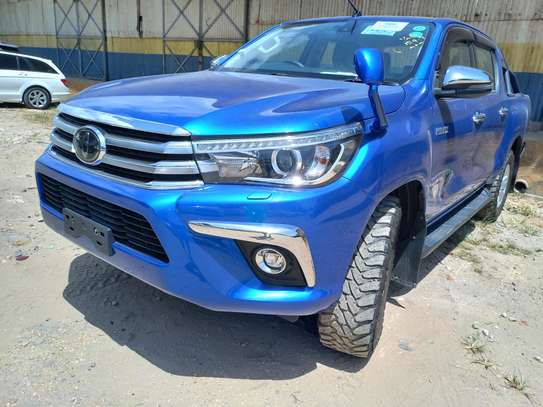 TOYOTA HILUX DOUBLE CUBIN 2018 NEW IMPORT. image 3
