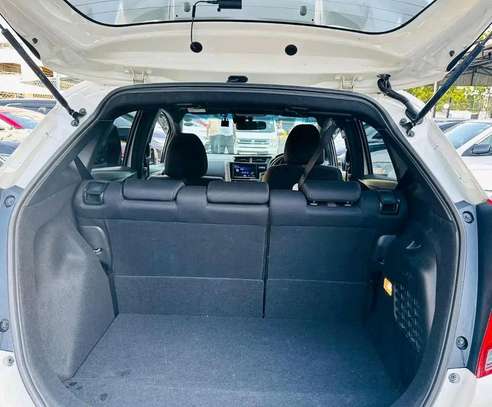 Honda fit hybrid 1500 cc image 2
