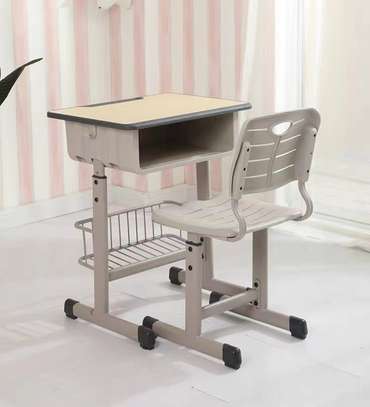 Kids Furniture; Adjustable Height Kids Desk And Chair image 4