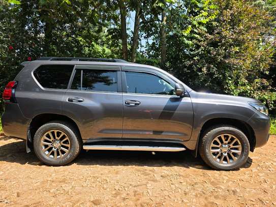2018 Toyota land cruiser Prado kakadu image 8