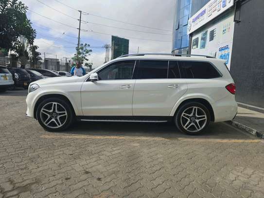 MERCEDES BENZ GLS 350d 2018 image 14