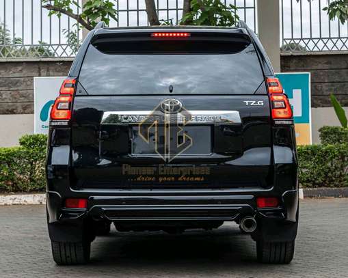 2020 Toyota LandCruiser Prado TZ-G image 4