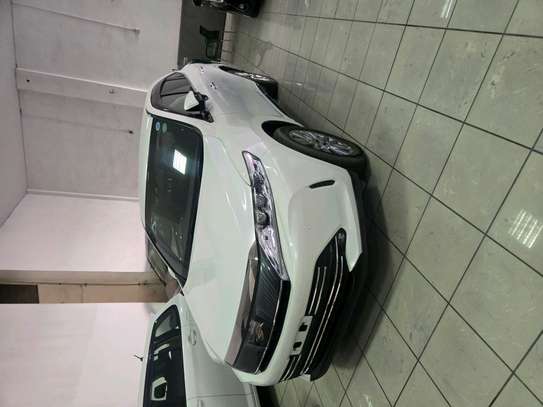 Toyota harrier newshape image 7