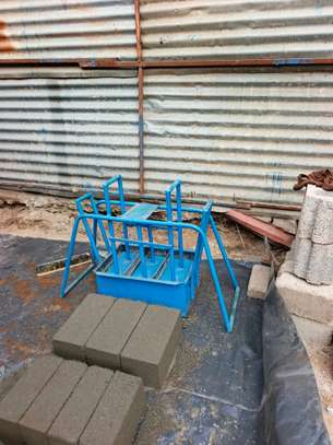 Manual Cement Brick Maker Blue Durable Frame image 2