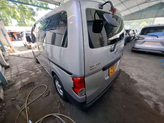 Nissan nv200 used image 3
