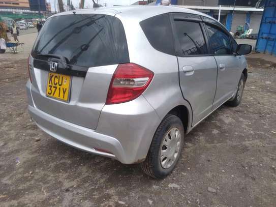 Honda Fit image 5