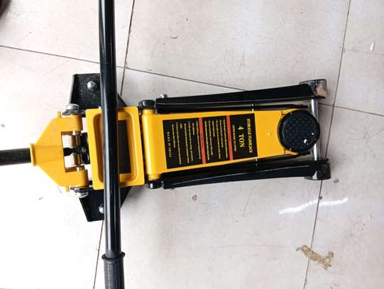 Hydraulic floor jack -4 ton image 3