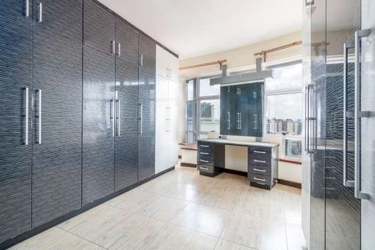 3 Bed Apartment with En Suite in Kileleshwa image 7