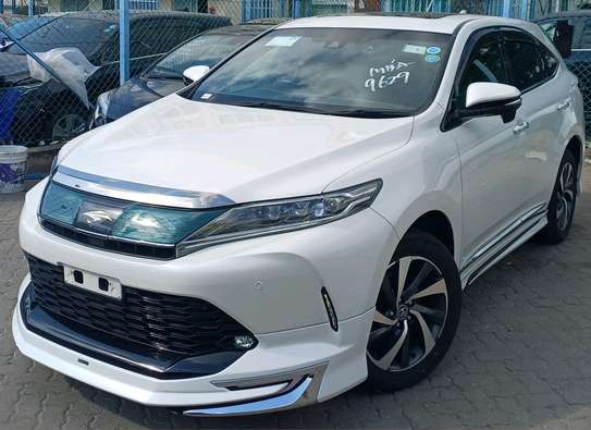 Toyota harrier image 3