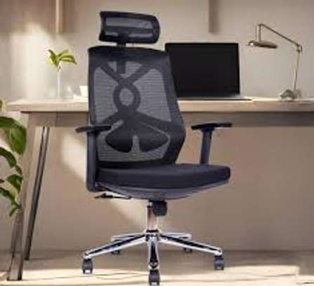 Mesh Swivel Comfortable Office Working Adjustable Seat image 1