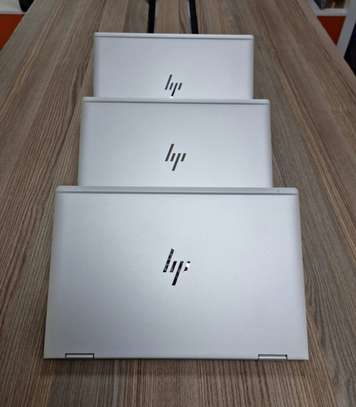 Hp Elitebook 1030 g4 image 4