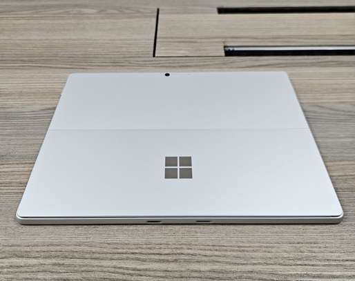 Microsoft Surface Pro 8 Core i7 image 3