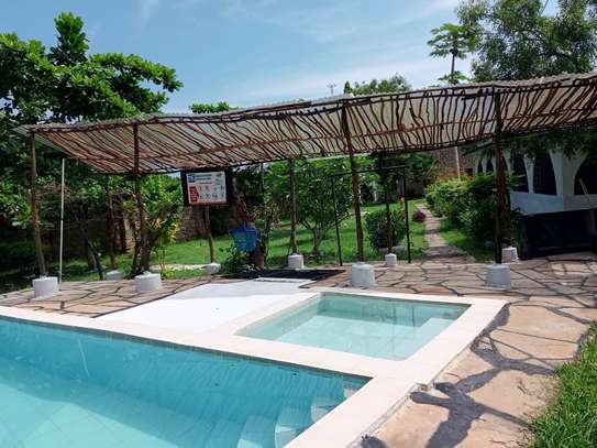 4 Bed Villa with En Suite in Diani image 4