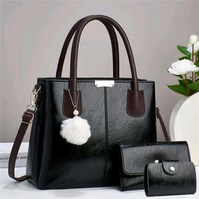 Single handbags image 4