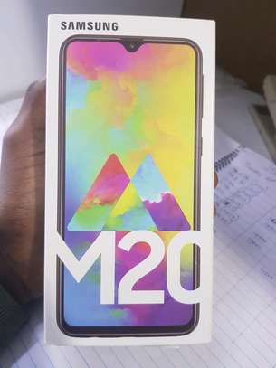samsung galaxy m20 4gbram 64gbrom