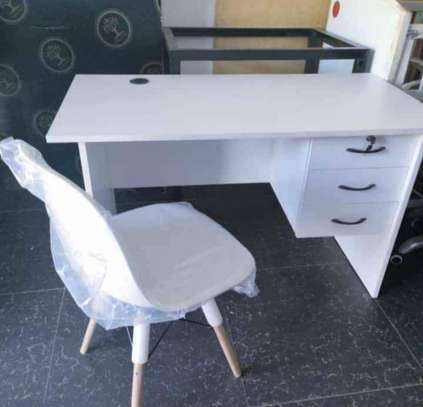 Eames white chair and desk image 1