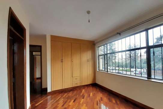 2 bedroom apartment all ensuite in kilimani image 4