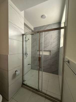 Serviced 3 Bed Apartment with En Suite in Kileleshwa image 15