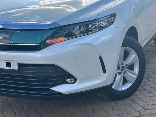 2018 Toyota harrier image 9