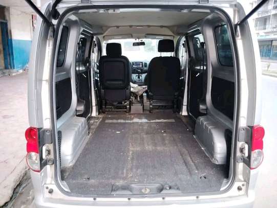 Nissan NV200 image 4