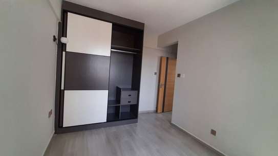 Serviced 3 Bed Apartment with Balcony in Kileleshwa image 16