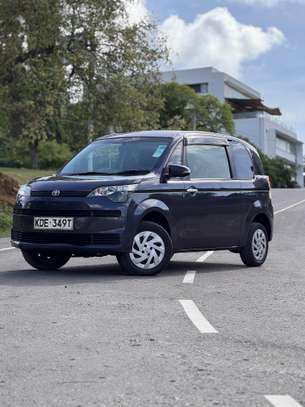 Toyota spade 2014 image 1