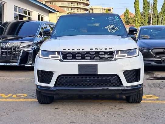 Range rover sport image 2