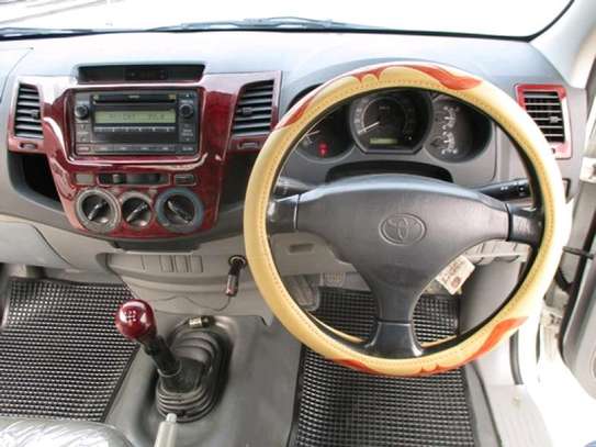 PETROL TOYOTA HILUX (MKOPO/HIRE PURCHASE ACCEPTED) image 8