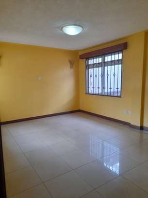 3 bedroom apartment master Ensuite available in kileleshwa image 11