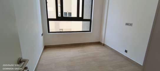 2 Bed Apartment with En Suite at Riverside Drive image 12