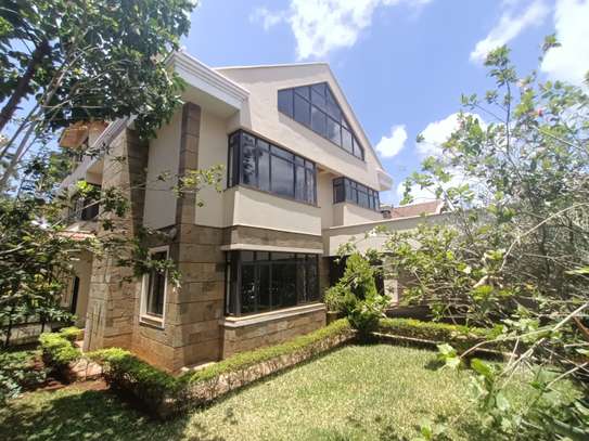 5 Bed Villa with En Suite in Lavington image 11