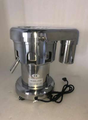 Commercial Juice Extractor image 1