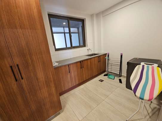 Furnished 3 Bed Apartment with En Suite in Westlands Area image 3
