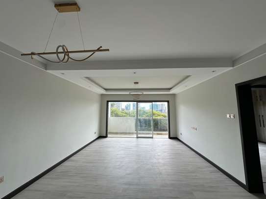2 Bed Apartment with En Suite at Riverside image 1