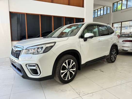 Subaru Forester SK9 image 1