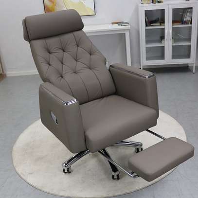 Executive Luxury Office Chair with Synthetic Leather image 2