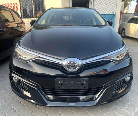 Toyota Auris Black Sport 2017 2wd image 11