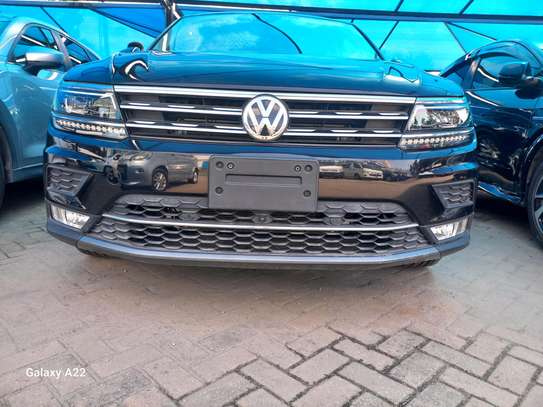 VOLKSWAGEN TIGUAN 2017 MODEL image 11