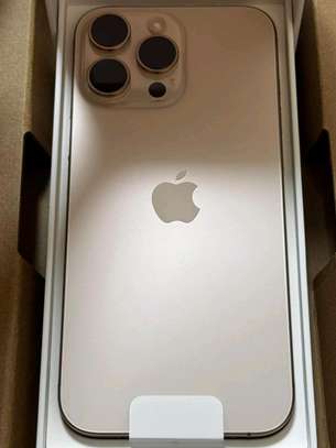 iPhone 16 Pro Max デザートチタニウム 大きから 256GB SIMフリー iPhone 16 Pro Max デザートチタニウム 大きから 256GB SIMフリー