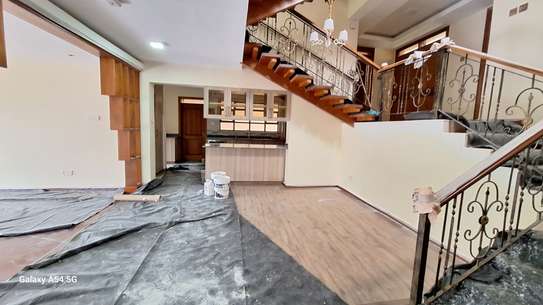 5 Bed Townhouse with En Suite at Convent Drive image 6