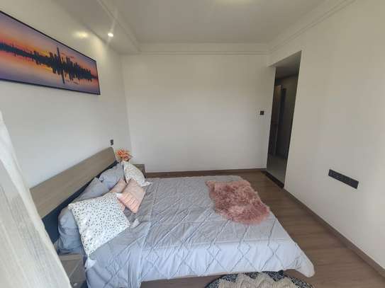 3 Bed Apartment with En Suite in Riverside image 7