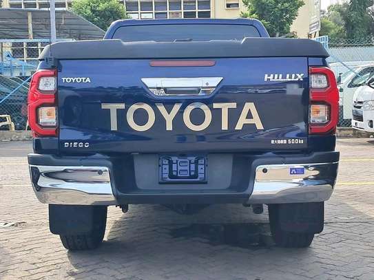 Toyota Hilux Double cabin 2021 image 9