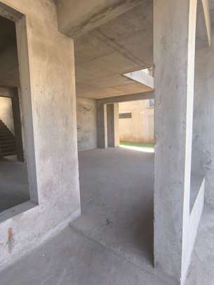 4 Bed House with En Suite at Muhuri Road image 12