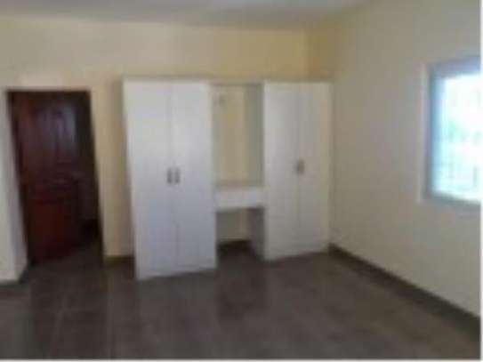 3 Bed Apartment with En Suite at Area image 7