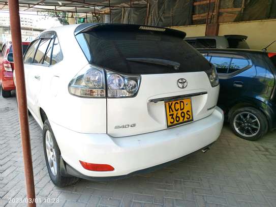 Toyota Harrier White used image 5