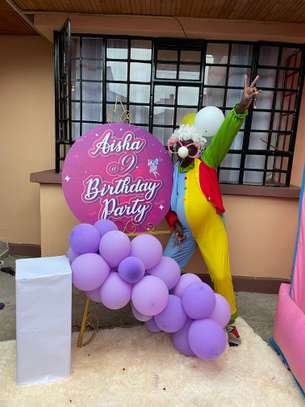 Bouncy castles,face painting,mascots,clowns,cotton candy image 4