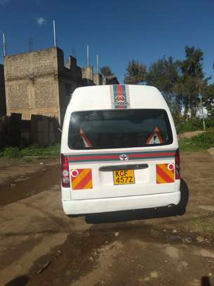 Toyota Hiace 2012 white image 9