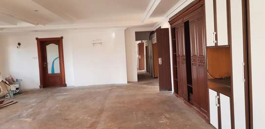 5 Bed House with En Suite at Runda Road image 21