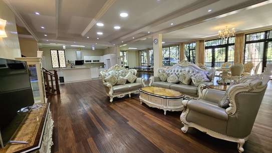 5 Bed House with En Suite in Runda image 12